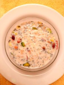 Easy & Healthy way to prepare your breakfast with Chia seeds, oats and nuts