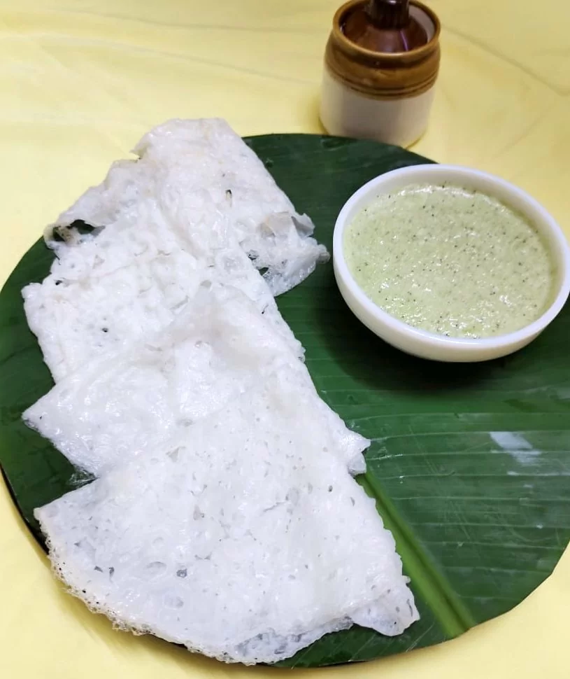 Neer dosa with Coconut Chutney